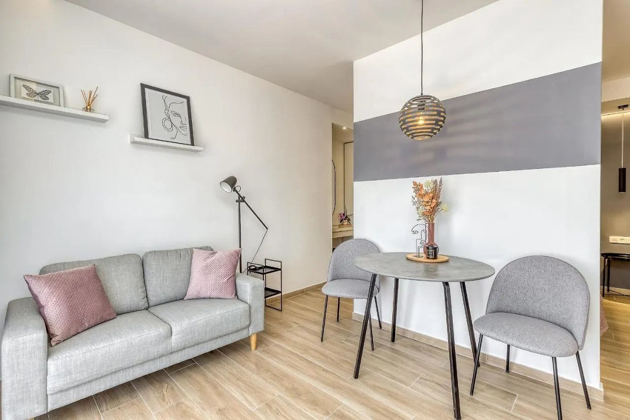 Διαμέρισμα Wellness Studio S Selina